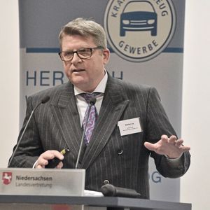 Stefan Ax, Verband der Mercedes-Benz Vertreter: „Der Kunde will den individuellen Verkehr, gerade auf dem Land.“  (Bild:  Zietz/»kfz-betrieb«)