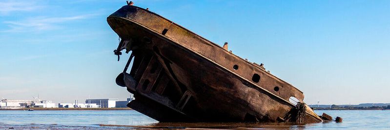Zu spät: Wer keinen Plan für Desaster Recovery und Business Continuity hat, strandet. Zu spät: Wer keinen Plan für Desaster Recovery und Business Continuity hat, strandet.
