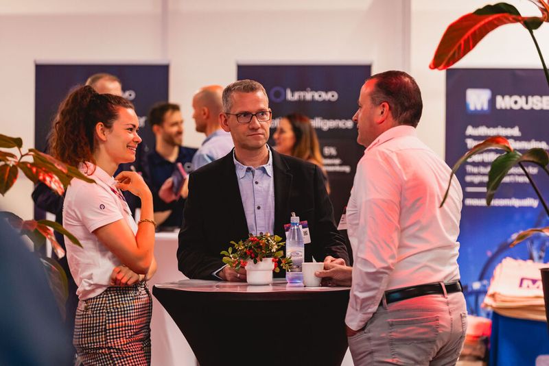 Impressionen vom 24. Würzburger EMS-Tag: Im Mittelpunkt standen aktuelle Branchenthemen, praxisnahe Impulse und insbesondere der persönliche Austausch innerhalb der EMS-Community. (Bild: Stefan Bausewein)