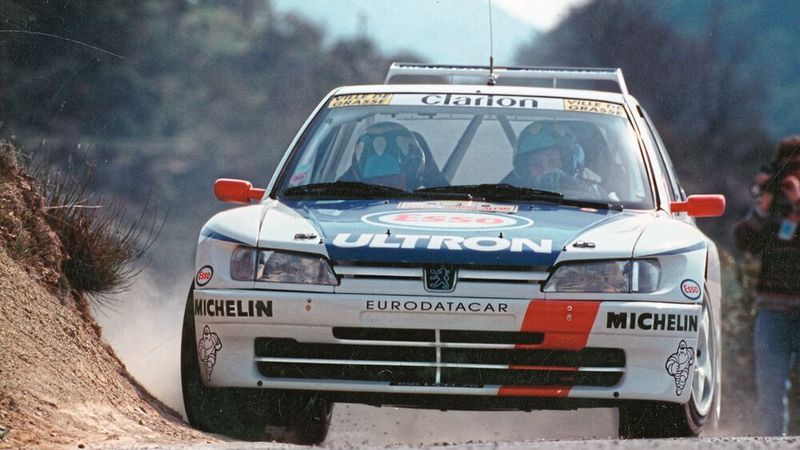 Mit dem 306 2.0i 16V MAXI EVO 1/2 kehrte Peugeot 1996 nach zehn Jahren Pause wieder in den internationalen Rallye-Sport zurück. (Archives Terre Blanche / Photononstop)