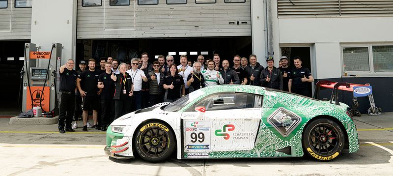 Ende eines erfolgreichen Rennauftaktes: Beim Schaeffler Paravan Race-Weekend debütierte der Steer-by-Wire-R8 erfolgreich und konnte von hinten in die vorderen Platzierungen vorfahren. (Schaeffler Paravan/ Gruppe C Photography)