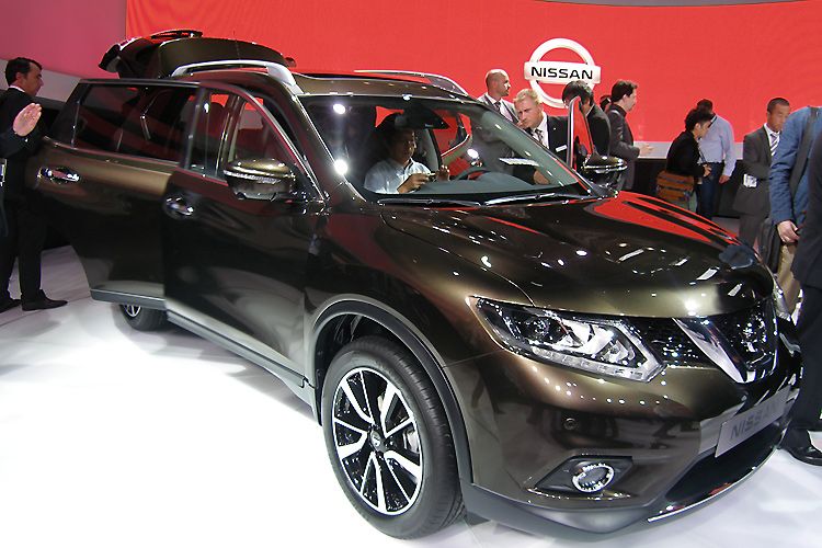 Er enthüllte den neuen X-Trail, der sich in das Design-Konzept von Qashqai und Juke einfügt. (Foto: Grimm)