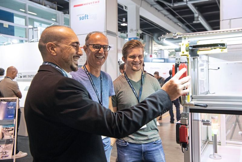 Die «maintenance Schweiz 2024» und die «all about automation» präsentieren vom 28. bis 29. August 2024 in Zürich Zukunftstechnologien, die die Bereiche industrielle Instandhaltung mit Industrieautomation, Robotik und Digitalisierung zusammenbringen.  (Bild: Easyfairs/Susanne Seiler)