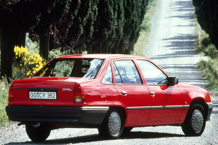 Opel Kadett 4-türig ab 1985 (Foto: Opel)