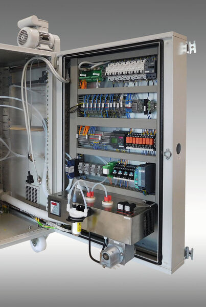 Analysesystem mit eingebautem Gaskühler (Bühler Technologies)