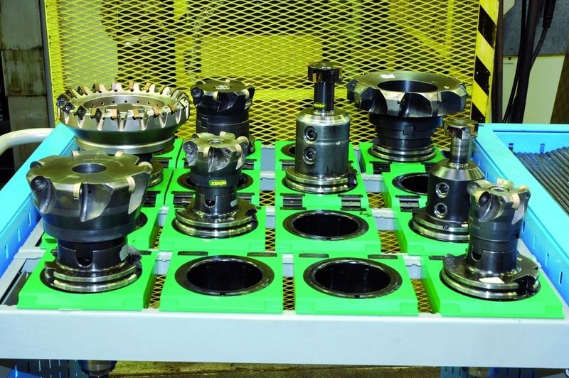 Bild 1: Kinkele verwendet verschiedene Fräsertypen von Walter, darunter den Rundplattenfräser F2334 im Vordergrund. (Archiv: Vogel Business Media)