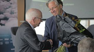 Bereits im vergangenen Jahr eröffnete Schirmherr Prof. Heinz Lohmann (links) die smartXcare mit einer Keynote zum Veranstaltungsmotto „Über den Wolken“. (Bild: © Martin Geidobler / nursIT Institute)