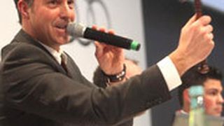 Marc Lehmann, Vorstand von Auktion & Markt, versteigerte die Audi-Gebrauchtwagen. (Auktion & Markt)