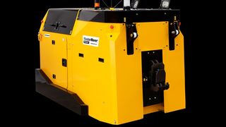 Das ist der neue „PS7000+“ von Mastermover. Es handelt sich nach Aussage des Herstellers um das weltweit leistungsstärkste, ferngesteuerte Elektroschleppersystem. Denn es kann Lasten bis 70 Tonnen bewegen, was ein Mitarbeiter alleine erledigen kann. Hier mehr dazu ... (Bild: Mastermover)