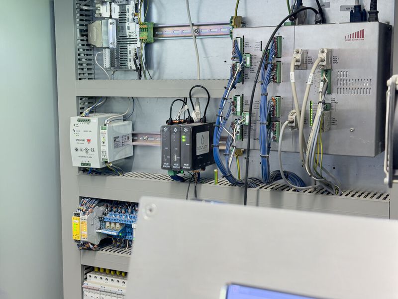 HUB-VM102 für dauerhafte Schwingungsüberwachung im industriellen Bereich. (Bild: in.hub/Novajet)