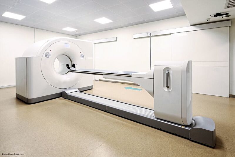 Die Bewegungseinheit eines Computertomografen muss die 1,2 Kilogramm schweren Blenden so bewegen, dass der Röntgenstrahl auf die minimal notwendige Strahlendosis eingestellt werden kann.  (©zhu difeng - stock.adobe.com)