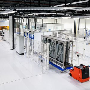 Blick in die neue Produktionshalle in Veldhoven