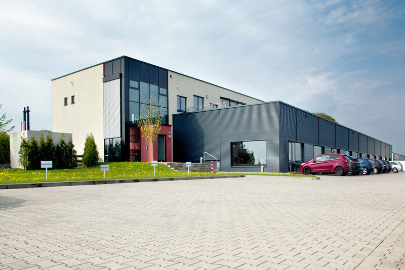 Am Paki-Firmensitz in Ennepetal sind derzeit rund 150 Mitarbeiter beschäftigt. (Bild: Paki)