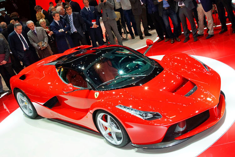 Der Ferrari LaFerrari soll den 100-km/h-Sprint in weniger als 3 Sekunden meistern. (SP-X/Matthias Knödler)