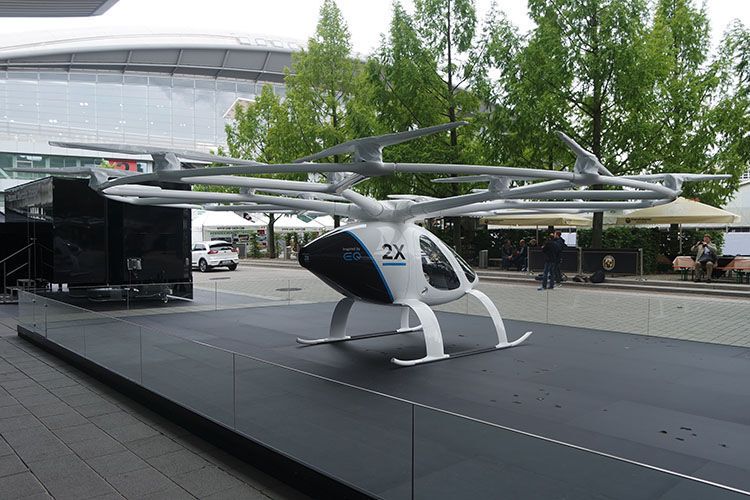 Künftig soll der Volocopter autonom fliegen können. Doch die Entwicklung zum Flugtaxi dürfte noch einige Jahre in Anspruch nehmen. (SP-X/Mario Hommen)