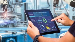 Datenbasierte Geschäftsmodelle bringen im Maschinen- und Anlagenbau viele Chancen. (Bild: ©panuwat - stock.adobe.com)