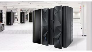 Ab dem 19. September können Interessenten den IBM-Mainframe "zEnterprise EC12" erwerben. Lieferbar kann ein individuell ausgestattetes Modell innerhalb von drei Tagen sein. (Bild: IBM)