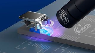 Mit zwei neuen, dualhärtenden Acrylat-Klebstoffsystemen für das Vitralit-Portfolio hat Panacol eine für die Elektronikproduktion attraktive Verbindungs- und Vergussmöglichkeit mit besonders hoher Glasübergangstemperatur entwickelt. Interessant ist auch das Aushärtungsverhalten ... (Bild: Panacol)