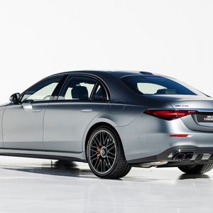 Die Beschleunigung von Null auf Tempo 100 gelingt in 3,3 Sekunden.(Bild:  Mercedes-Benz)