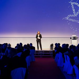 Impressionen der Gala „Vernetzte Welten“ zum 125. Geburtstag des Fachmedienhauses Vogel Business Media.