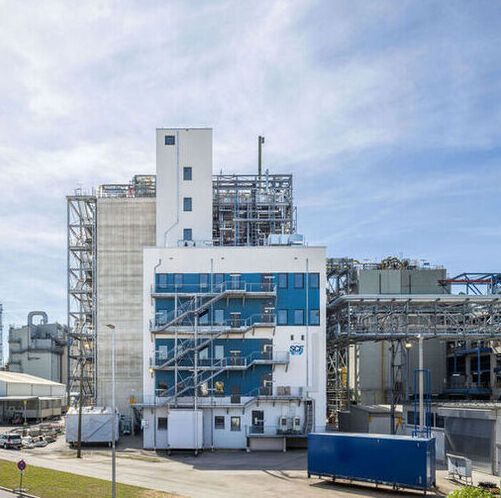 The modernized plant for acid chlorides and chloroformates at BASF’s Ludwigshafen site. (Source:  BASF)