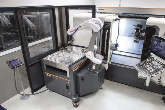 Robotersysteme wie GARANT BasicPlus können an Fräs- und Drehmaschinen eingesetzt werden.(Bild:  Hoffmann Group)