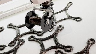 Faserverbundmäßig neu gestrickt: Die Composites Europe heißt jetzt Composites FOR Europe, betont der Veranstalter Reed Exhibitions. Vom 10. bis 12. November 2020 geht dieses, als Business-Gipfel für Verbundwerkstoffe bezeichnete, Event in Stuttgart in neuer Gestalt und mit frischen Ideen an den Start, heißt es dazu. (Reed Exhibitions / O. Wachenfeld)