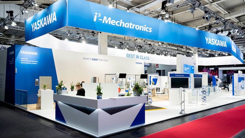 Bei Yaskawa stehen vor allem Nachhaltigkeitsprojekte im Vordergrund. Doch dabei darf auch die industrielle Automatisierung nicht zu kurz kommen. Deswegen bringt das Unternehmen auch ein Konzept seiner neuen Automations-Plattform mit und zeigt auch seine neue Plug and Play Cobot Serie HC DTP. Hannover Messe: Halle 6, Stand D38.  (Bild: Yaskawa)