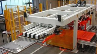 Vollautomatisches Stapelsystem  zur Rotor-Stator-Stapelung Bilder: Jakob (Archiv: Vogel Business Media)