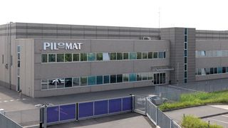 Seit Ende Dezember hält Hörmann 70 % der Anteile am italienischen Unternehmen Pilomat, das feststehende und versenkbare Poller sowie Straßensperren verschiedenster Art herstellt. (Hörmann)
