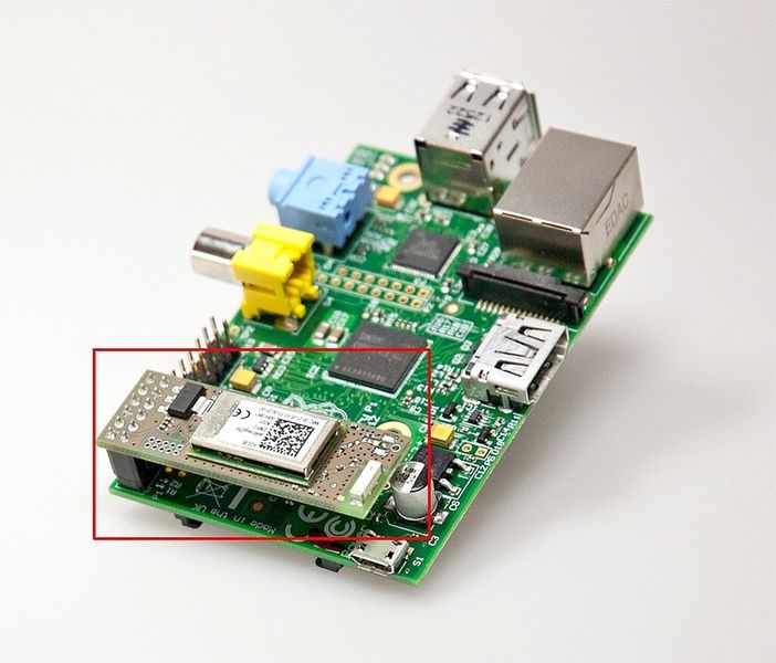 Raspberry Pi und Raspbee (rot): Wireless Steuerung (Bild: dresden elektronik)