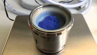 Ägyptisch Blau: Aus diesem Pulver haben die Forschenden die Nanosheets gewonnen. (Universität Göttingen)
