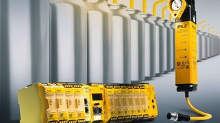 Das Schutztürsystem Psenmlock (rechts) stellt in Kombination mit der sicheren Kleinsteuerung Pnozmulti 2 von Pilz eine universelle Sicherheitslösung für Verpackungsmaschinen dar. (Pilz GmbH & Co. KG)