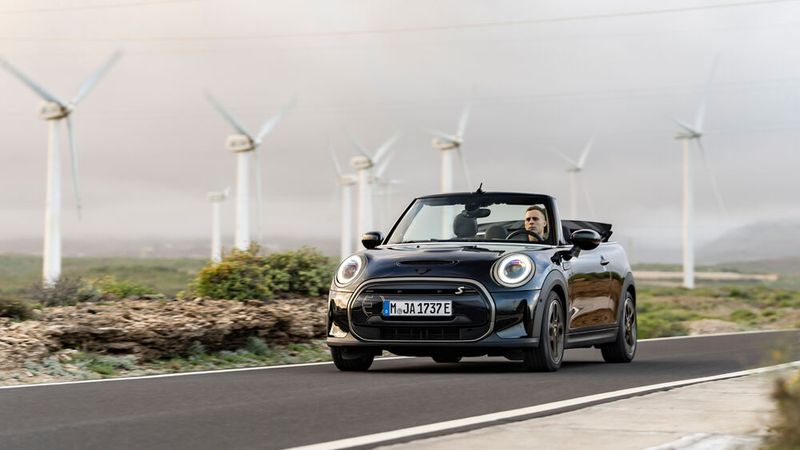 Mini elektrifiziert sein Cabrio. (Bild: Mini/Bernhard Filser)