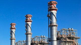 Die EU-Kommission lockert die Regeln für staatliche Beihilfen, um energieintensive Industrien angesichts hoher CO₂-Preise vor Abwanderung zu schützen. (Bild: frei lizenziert)