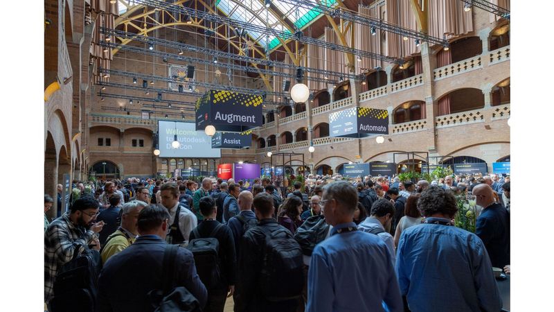 Die Autodesk DevCon in Amsterdam, die jährliche Entwicklerkonferenz von Autodesk, brachte Fachleute aus Architektur, Bauwesen und Fertigung zusammen, die sich über aktuelle Entwicklungen und Zukunftsthemen austauschten.(Bild:  Autodesk)