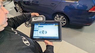 Wenn Spaniens Diagnoseblüten blühen: Werkstattausrüster Mike Richter bietet jetzt auch die Diagnose für Nfz-Betriebe aus dem Hause Jaltest/Cojali an. (Bild: Dominsky – VCG)