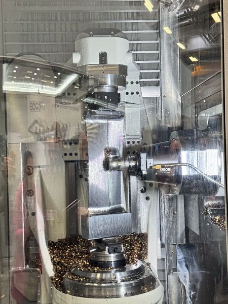 Grob zeigt auf seiner bislang größten Hausmesse 2025 technologische Highlights auf über 6.000 Quadratmetern. (Bild: VCG/Sonnenberg)