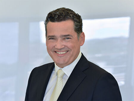 Oliver Schwebe ist Geschäftsführer der Frankfurter Wirtschaftsförderung und gleichzeitig Mitglied im Vorstand des Digital Hub Frankfurt Rhein Main e.V.