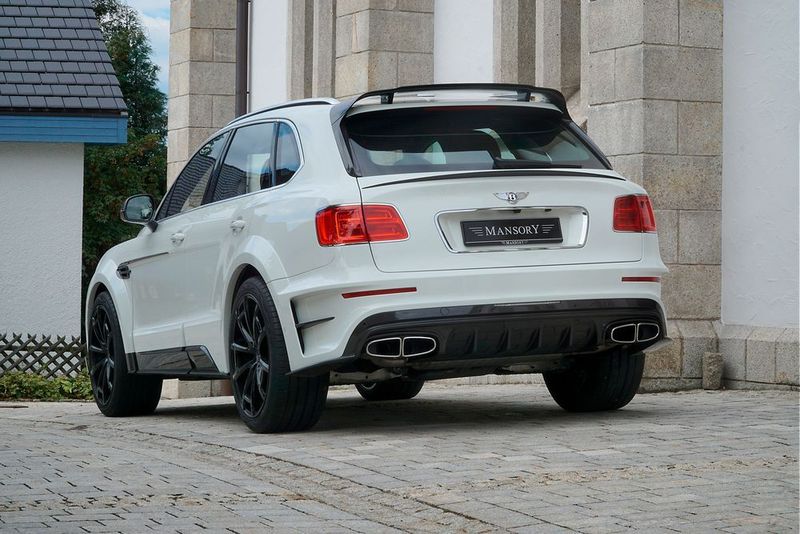 Auch das Heck hat Mansory verändert. (Mansory)