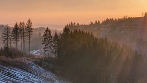 Der Harz  im Nebel. Im Landkreis Harz nimmt ein Micro-Datacenter für die IT-Infrastruktur des dortigen Gesundheitsamts den Betrieb auf. (Bild: Harz im Nebel / Michael Mueller  / CC BY 2.0 / flickr.com)