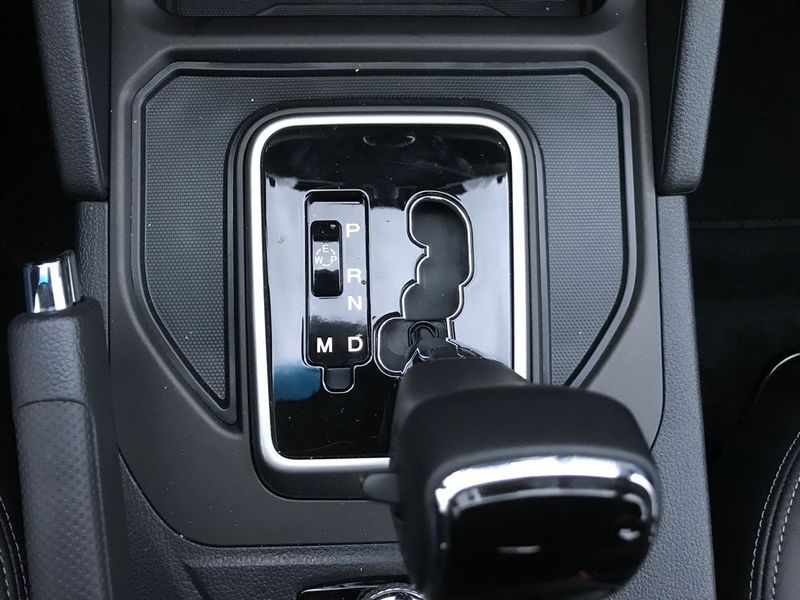 Unser Testwagen verfügte über eine Sechsstufen-Automatik, sowie … (Michel / »kfz-betrieb«)