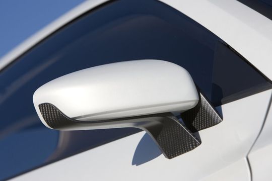 Die Außenspiegel sind wie Winglets von Flugzeugen gearbeitet. (Archiv: Vogel Business Media)