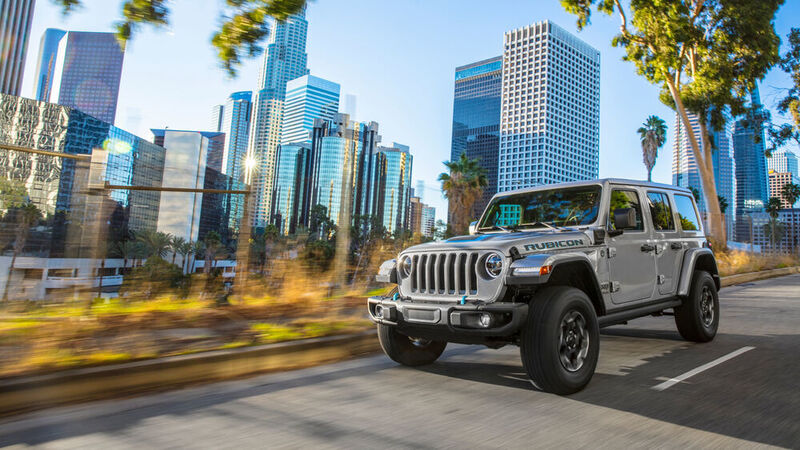 Jeep stattet seinen Paradeoffroader Wrangler mit einem Plug-in-Hybrid-Antrieb aus. (Jeep)