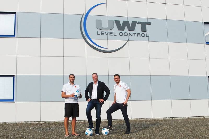 csm_tsvbetzigau_sponsoring_balls_2018_12s8_44b57da8c5 ()