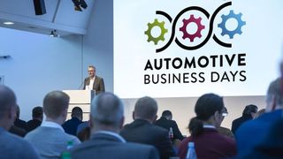 Die Automotive Business Days sind als Präsenzveranstaltung geplant, werden aber auch live online übertragen. (Stefan Bausewein, Collage Meike Ludwig/»kfz-betrieb«)