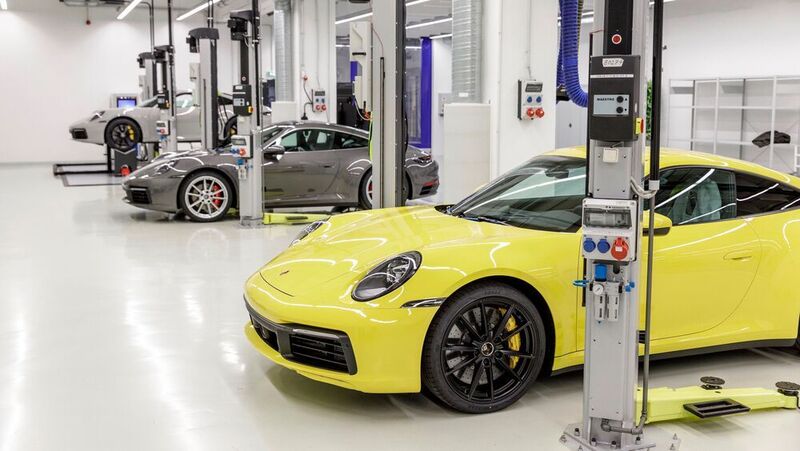 Dank intelligentem Materialmix sei die Rohkarosserie der achten 911-Generation trotz leicht gewachsener Dimensionen und höheren Sicherheitsanforderungen nicht schwerer als die seiner Vorgänger geworden, sagt Porsche. (Porsche AG | Jörg Eberl)