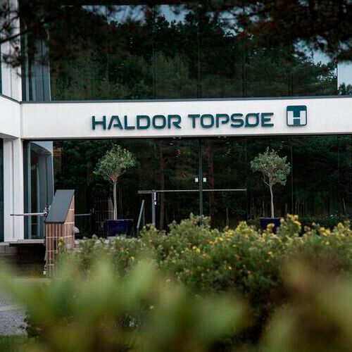 Topsoe’s solid oxide electrolyzer cells (SOEC) will be installed in First Ammonia’s green ammonia plants around the world in the coming years. Topsoe’s solid oxide electrolyzer cells (SOEC) will be installed in First Ammonia’s green ammonia plants around the world in the coming years.