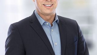 Der Referent Detlef Behrens von der Behrens Projektmanagement GmbH vermittelt alle Grundlagen zur GMP. (Bild: Chris Kettner)