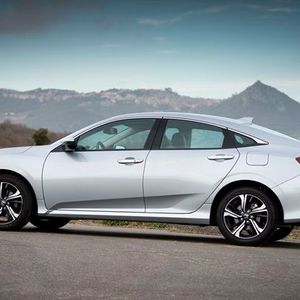 (Honda)